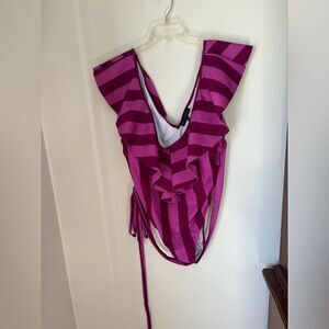 NWT Eloquii Plus size stripes swimsuit with ruffle detail size 26